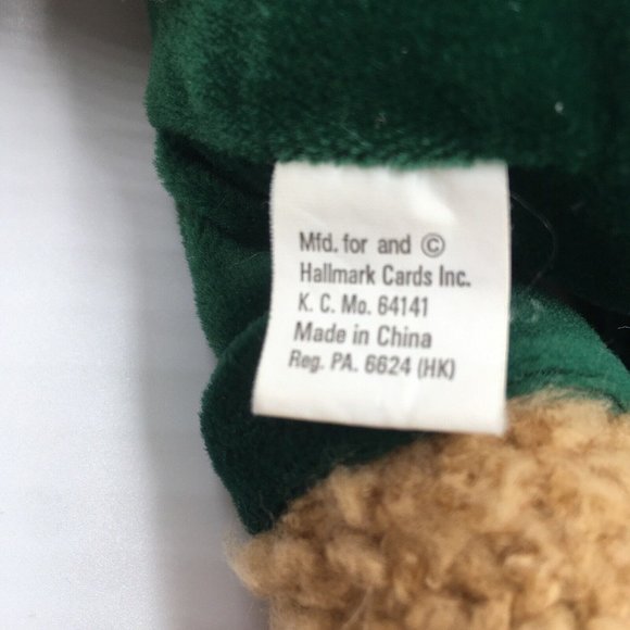 Hallmark KISS KISS Stuffed Plush BEARS, Magnetic Lips Connecting Hands ADORABLE - Picture 7 of 8